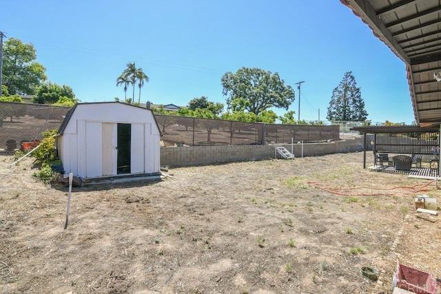 1736 Bellington Ln, Fallbrook, CA 92028 - fenced backyard with a shed