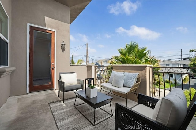 2620 Huntington Ln, Redondo Beach, CA 90278 - balcony with an outdoor living space