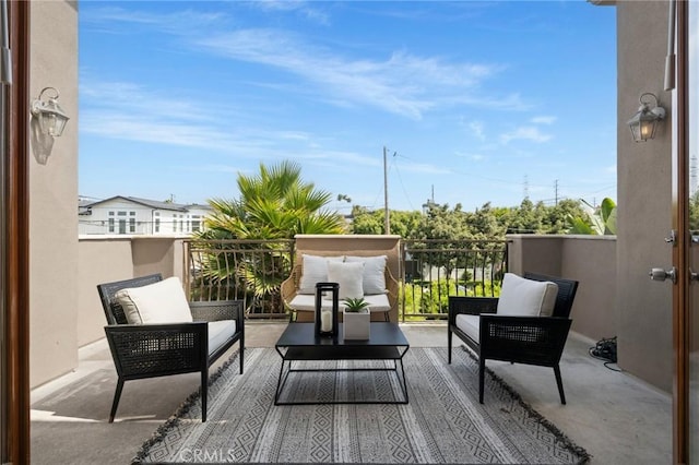 2620 Huntington Ln, Redondo Beach, CA 90278 - patio / terrace with an outdoor hangout area