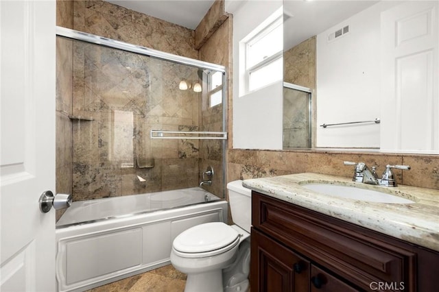 2620 Huntington Ln, Redondo Beach, CA 90278 - full bath with vanity and bath / shower combo with glass door