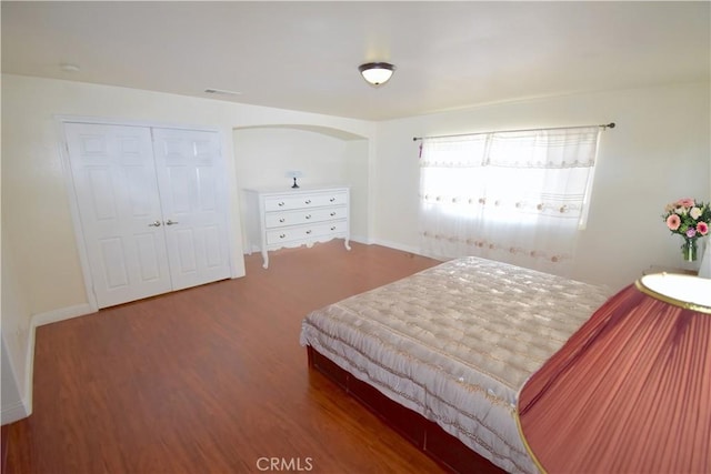 13647 Mesa Linda Ave, Victorville, CA 92392 - bedroom featuring wood finished floors and baseboards