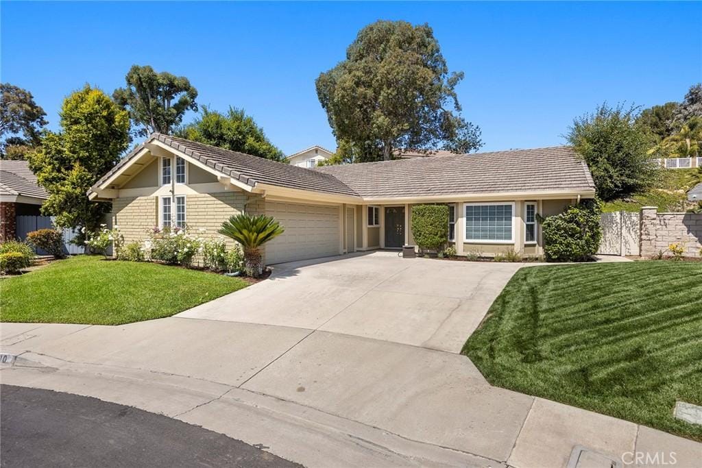 5600 E Calle Canada, Anaheim Hills, CA 92807 - photo 1