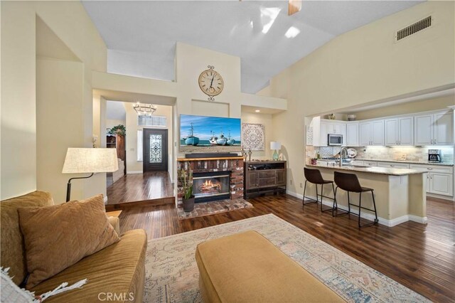 42237 Round Hill Dr, Lancaster, CA 93536 - photo 14