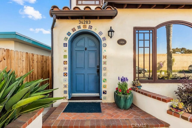 34283 Via Lopez, Dana Point, CA 92624 - property entrance featuring stucco siding