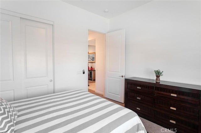 32096 Hyacinth Way, Temecula, CA 92591 - bedroom featuring a closet and baseboards