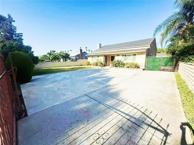 528 S Avington Ave, West Covina, CA 91790 - view of pool