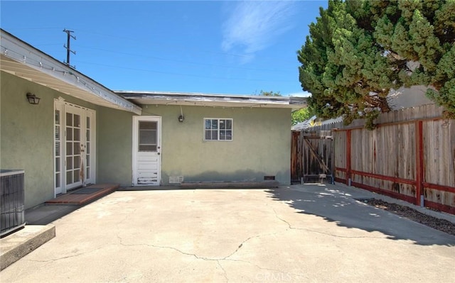 267 E 16th St, Costa Mesa, CA 92627 - view of patio / terrace