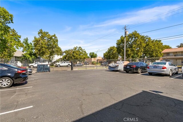 351 W 19th St, Merced, CA 95340 - view of uncovered parking lot