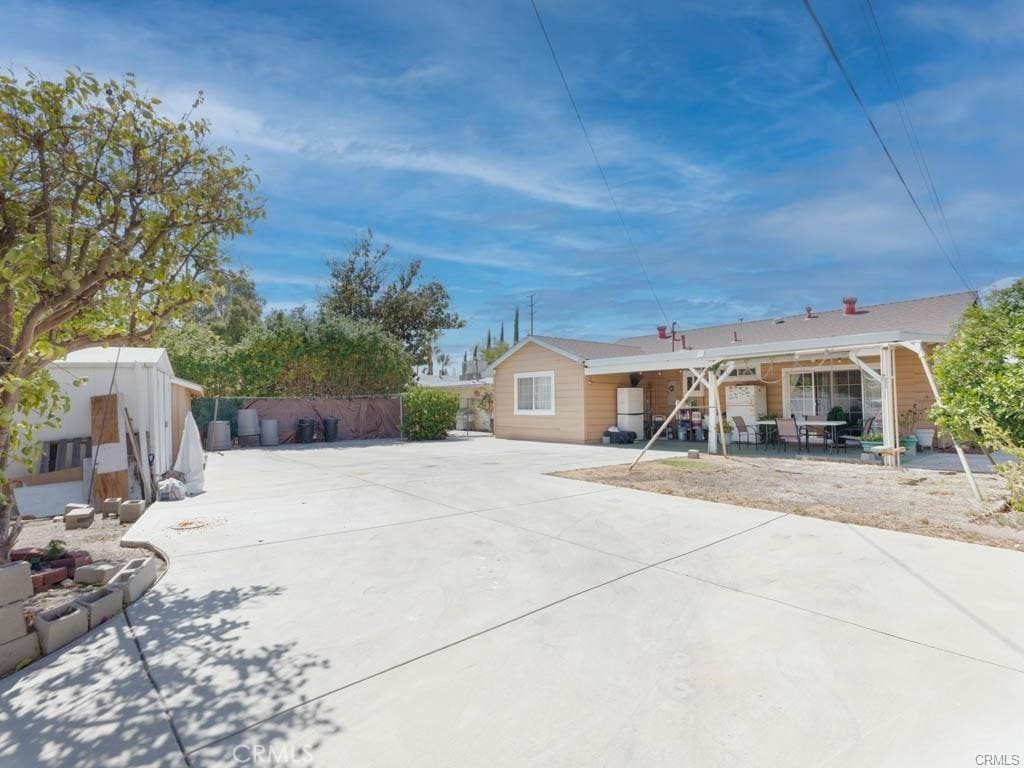 14168 Claretta St, Arleta, CA 91331 - rear view of property