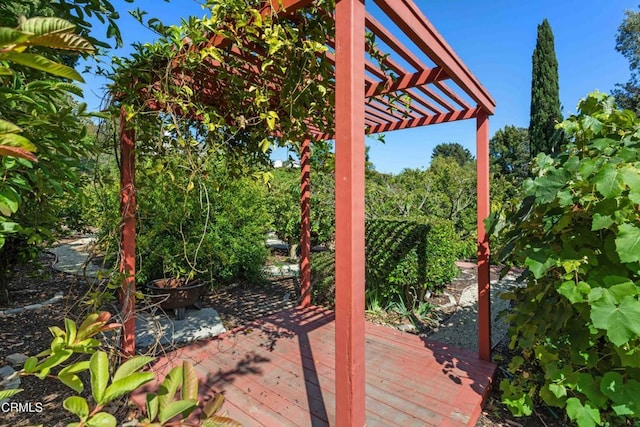 2000 Morongo Dr, Camarillo, CA 93012 - deck with a pergola