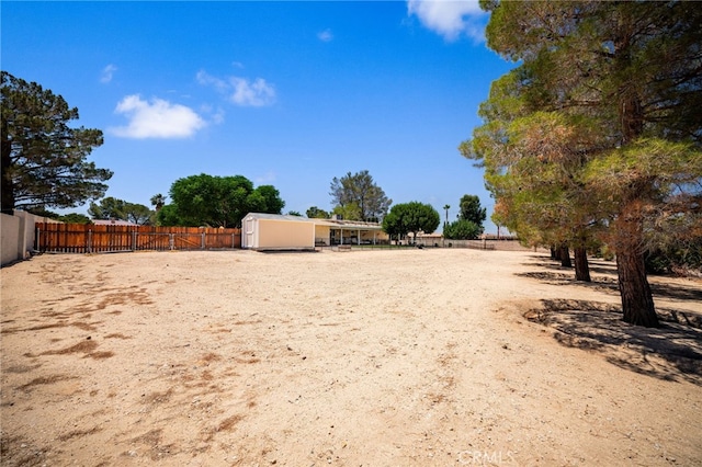 19082 Tecumseh Rd, Apple Valley, CA 92307 - view of yard