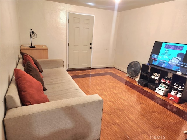 8626 Laurel Canyon Blvd, Sun Valley, CA 91352 - view of living area