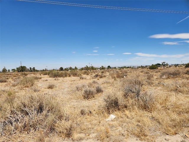 1 Coyote Rd, Phelan, CA 92371