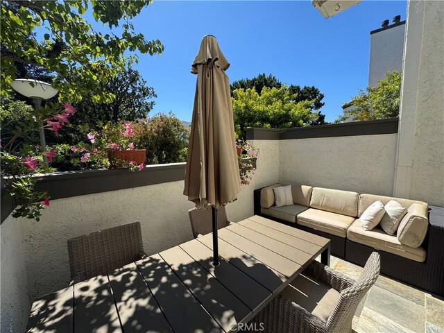 1688 Palisades Dr, Pacific Palisades, CA 90272 - view of patio with an outdoor hangout area