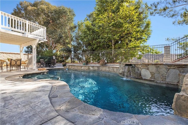 28610 Cloverleaf Pl, Castaic, CA 91384 - view of pool featuring a patio area and a fenced backyard