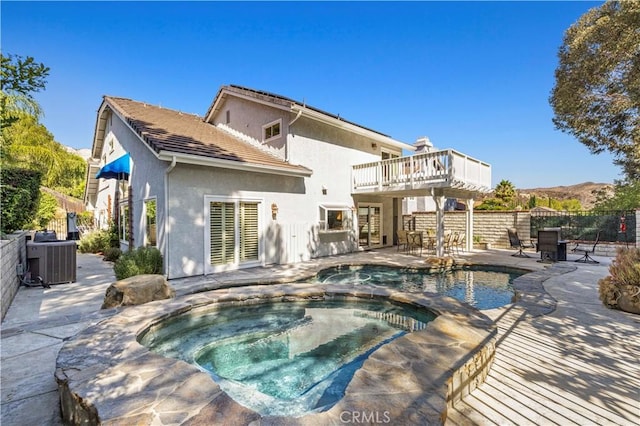 28610 Cloverleaf Pl, Castaic, CA 91384 - view of pool featuring an in-ground hot tub and a patio