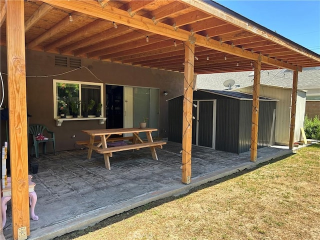 3210 S Center St, Santa Ana, CA 92704 - view of patio