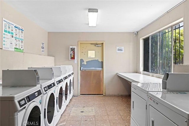5535 Ackerfield Ave Unit 47, Long Beach, CA 90805 - community laundry room featuring washer and dryer
