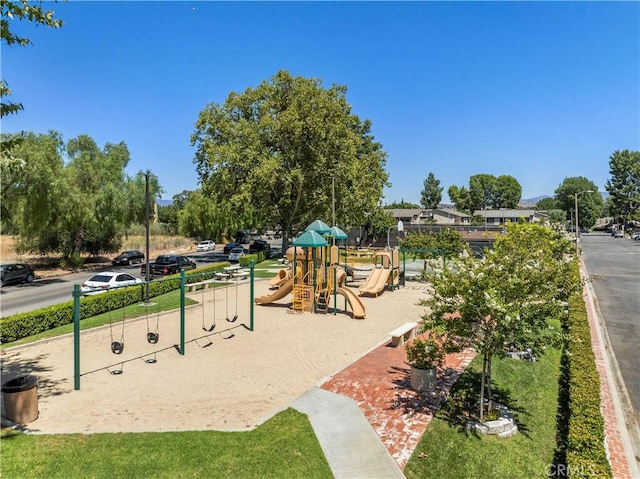 25735 Hogan Dr Unit E11, Valencia, CA 91355 - view of communal playground