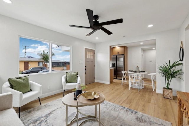 3821 Shiloh Rd, San Diego, CA 92105 - living area featuring light wood-type flooring, a ceiling fan, and recessed lighting