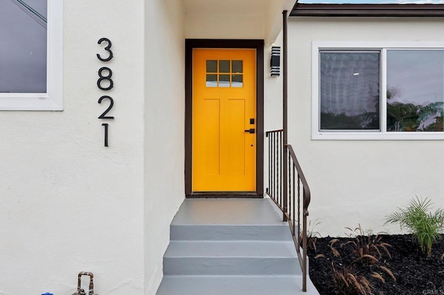 3821 Shiloh Rd, San Diego, CA 92105 - doorway to property with stucco siding