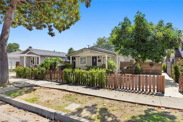 124 N Princeton Ave, Fullerton, CA 92831 - view of front of house with a fenced front yard