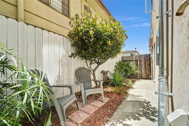 1616 E Ocean Blvd Unit 6, Long Beach, CA 90802 - view of patio / terrace