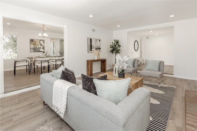 2101 El Arbolita Dr, Glendale, CA 91208 - photo 9