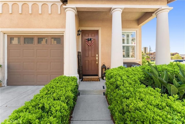 1474 De La Vina St, Chula Vista, CA 91913 - entrance to property with stucco siding and concrete driveway