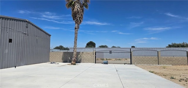 45219 12th St, Lancaster, CA 93535 - view of patio