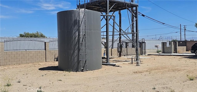 45219 12th St, Lancaster, CA 93535 - view of playground