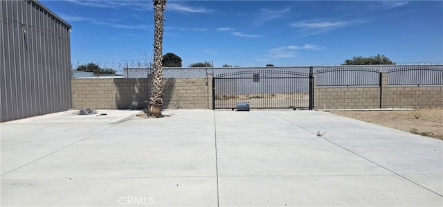 45219 12th St, Lancaster, CA 93535 - view of patio