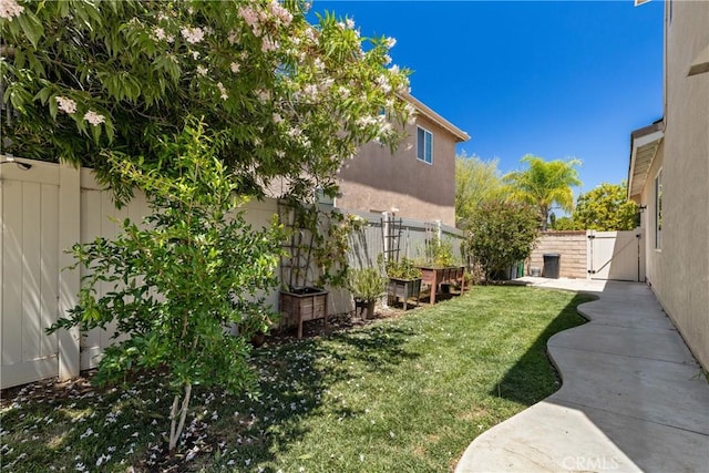 31956 Via Del Paso, Winchester, CA 92596 - fenced backyard with a gate
