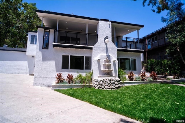 1020 Lantana Dr, Los Angeles, CA 90042 - view of property featuring concrete driveway