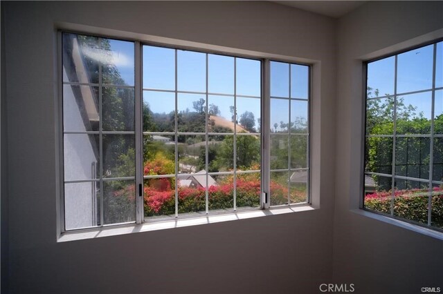 1020 Lantana Dr, Los Angeles, CA 90042 - detailed view
