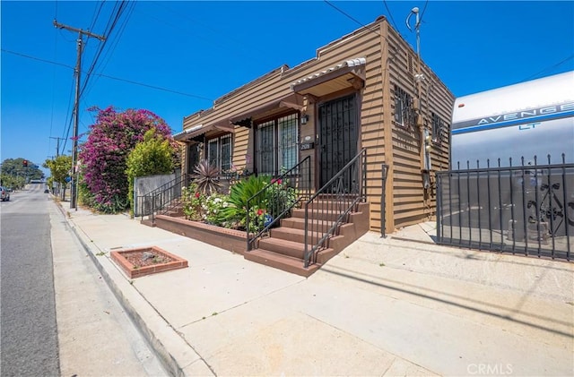 2289 W 29th Pl, Los Angeles, CA 90018 - photo 17