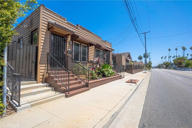 2289 W 29th Pl, Los Angeles, CA 90018 - photo 16