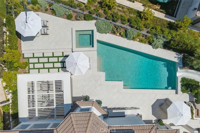 4 Ebony Glade, Laguna Niguel, CA 92677 - aerial view of property and surrounding area featuring a pool
