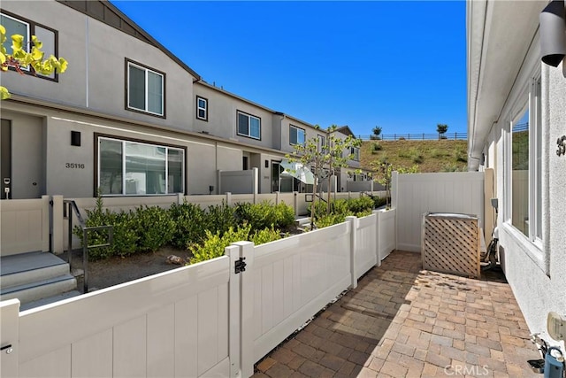 35115 Vine Pl, Fallbrook, CA 92028 - view of patio / terrace