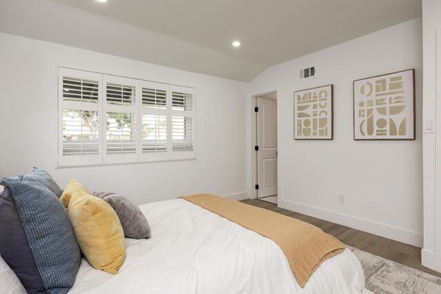 4380 Rolfe Rd, San Diego, CA 92117 - bedroom featuring wood finished floors, recessed lighting, and lofted ceiling