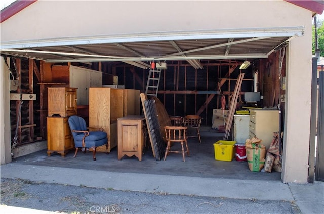 10520 Haskell Ave, Granada Hills, CA 91344 - view of garage