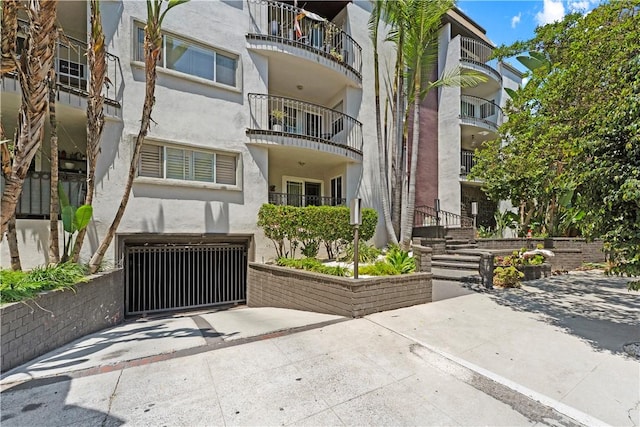 625 N Flores St Unit 202, West Hollywood, CA 90048 - view of apartment building / complex