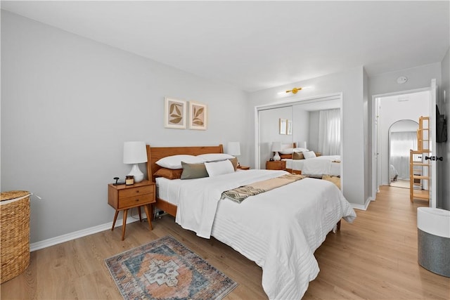 625 N Flores St Unit 202, West Hollywood, CA 90048 - bedroom with light wood finished floors and a closet