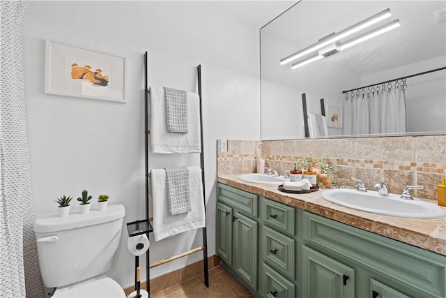 625 N Flores St Unit 202, West Hollywood, CA 90048 - full bath with backsplash, double vanity, tile patterned flooring, and a shower with curtain