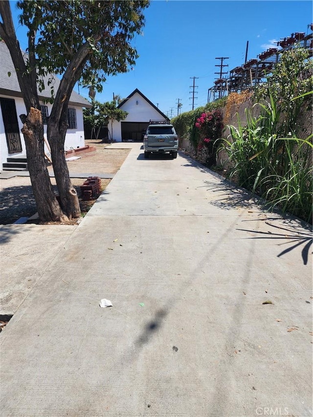 700 E Compton Blvd, Rancho Dominguez, CA 90220 - view of concrete surface