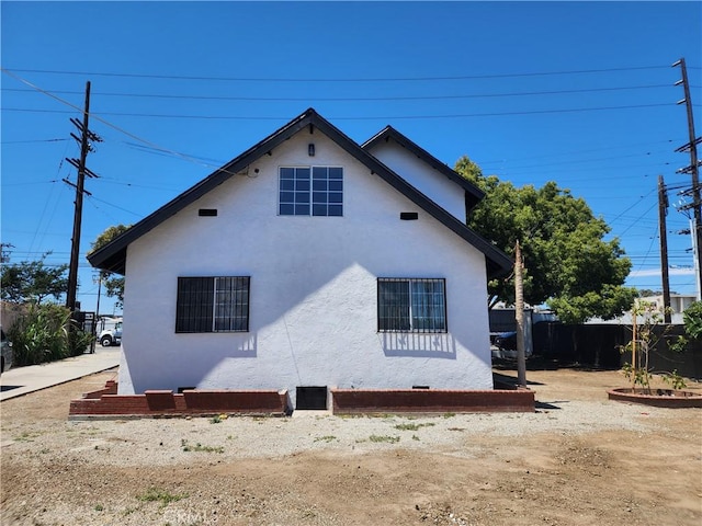 700 E Compton Blvd, Rancho Dominguez, CA 90220 - view of side of property with stucco siding