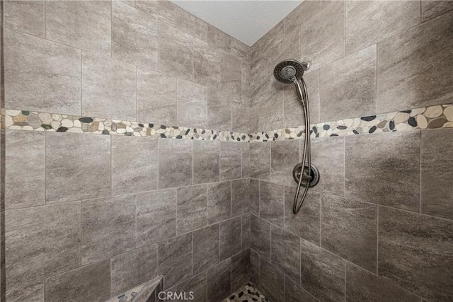 36151 Sharon Way, Yucaipa, CA 92399 - bathroom with tiled shower