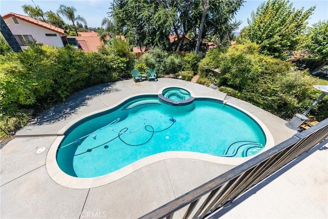 36151 Sharon Way, Yucaipa, CA 92399 - view of pool featuring a pool with connected hot tub and a patio area