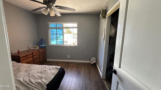 325 Del Sur Way, Oxnard, CA 93033 - bedroom featuring dark wood finished floors and a ceiling fan