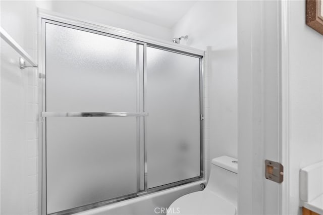 29063 Boulder Crest Way, Menifee, CA 92584 - bathroom with toilet and enclosed tub / shower combo